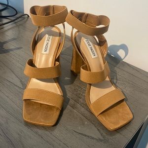Steve Madden strappy wedges size 8.5